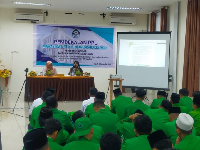FTIK UIN Palu Matangkan Calon Tenaga Kependidikan Mahasiswa Melalui Pembekalan PPL