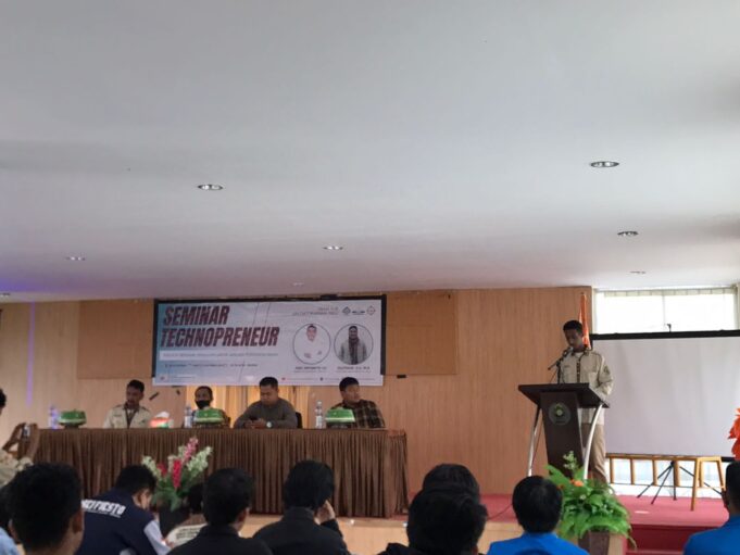 Seminar Technopreneur FEBI, Tingkatkan Semangat Mahasiswa Jadi Pengusaha Muda