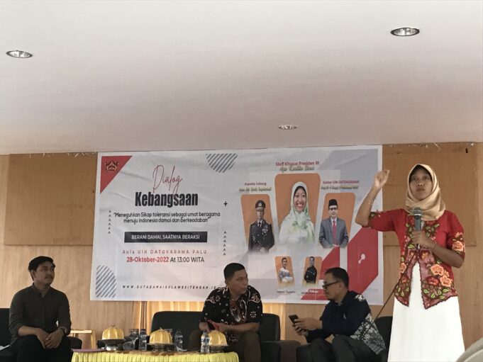 Stafsus Presiden RI Ayu Kartika Dewi Jadi Pemateri Di Dialog Kebebasan