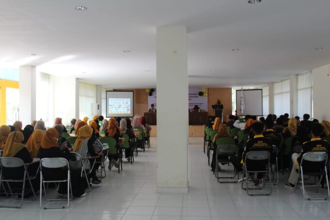 HMJ Ekonomy Syariah Rangkaikan Milad dan Talkshow