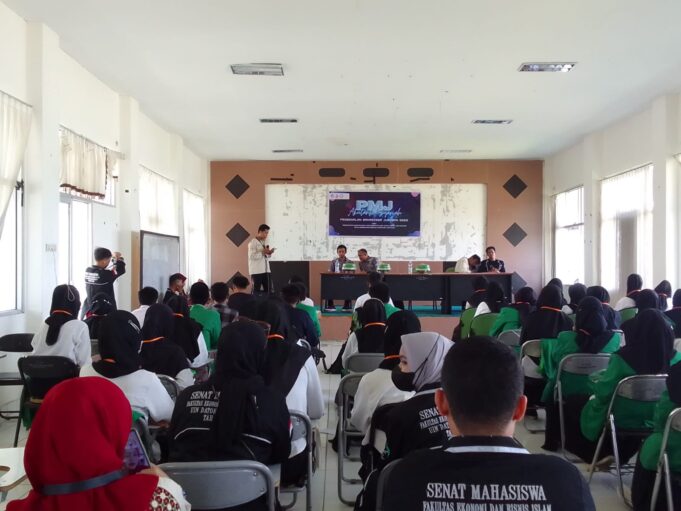 ORMAWA FEBI Laksanakan PMJ Angkatan Pertama Jurusan Akuntansi Syariah