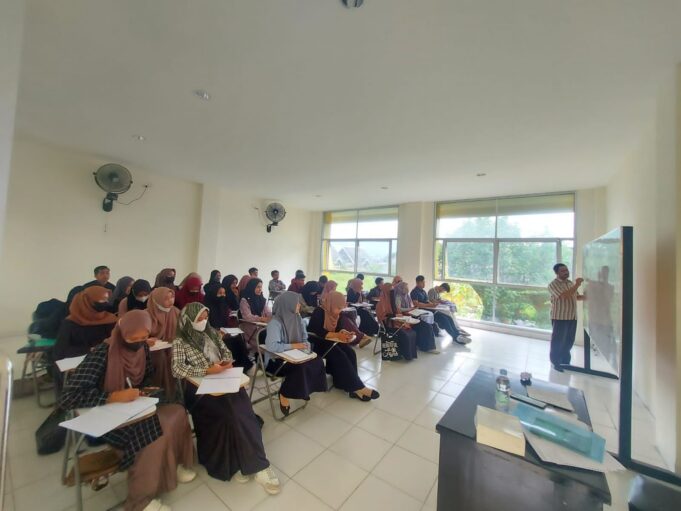 Ma’had UIN Palu Adakan Intensifikasi Pelatihan Bahasa Asing