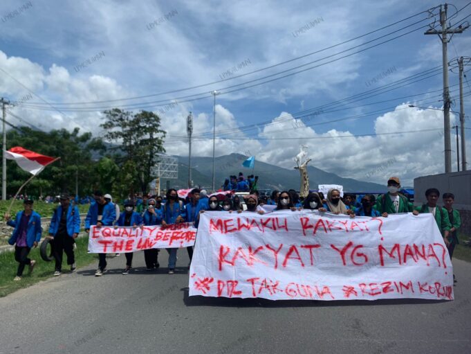 Aliansi Mahasiswa Se-kota Palu Gelar Aksi Damai Cabut UU Cipta Kerja