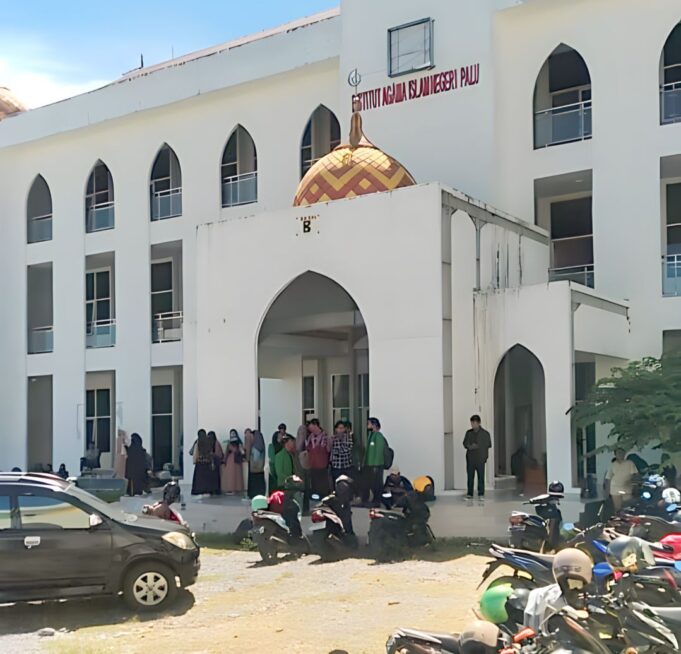 OKM FTIK Gelar Mimbar Bebas, Mahasiswa Tuntut Fasilitas Kampus II