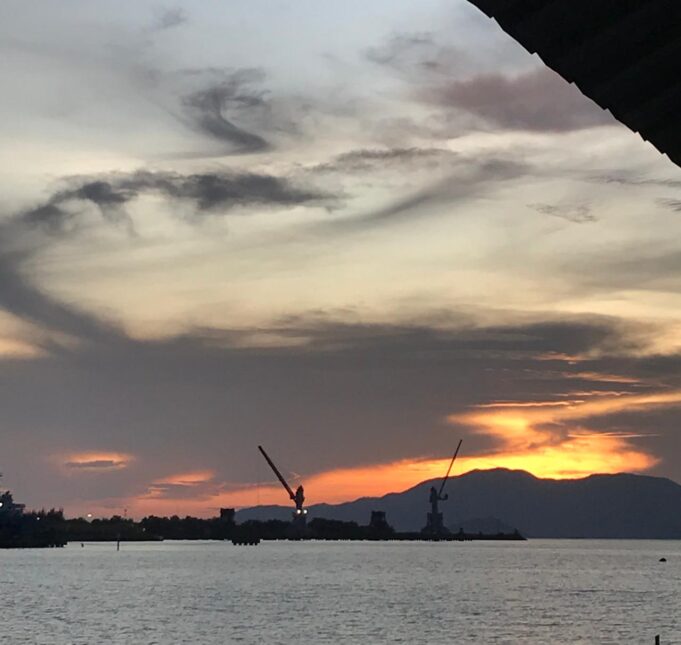 Menjadi Langit