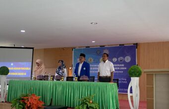 Dekan FUAD UIN Datokarama Palu Lantik Sejumlah Pengurus Ormawa