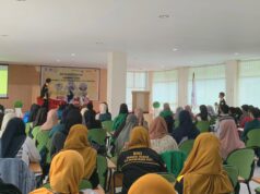 HMJ ESY UIN Datokarama Palu Gelar Training TOEFL : Tips & Trik Menjawab Tes TOEFL