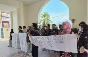 Aliansi Mahasiswa UIN Datokarama Palu Tuntut Rektor Putus Kerja Sama dengan Institut Leimena