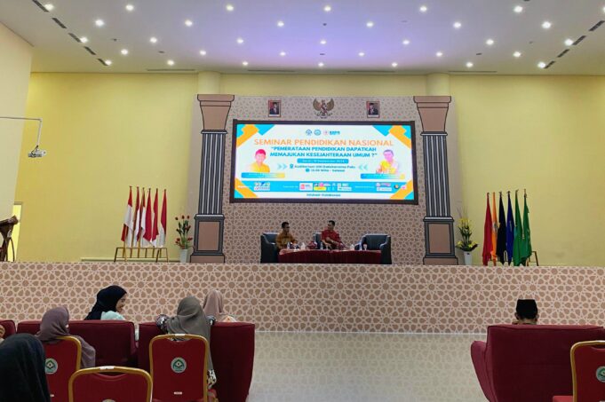 Dema FTIK Bahas Kesenjangan Pendidikan melalui Seminar Pendidikan Nasional