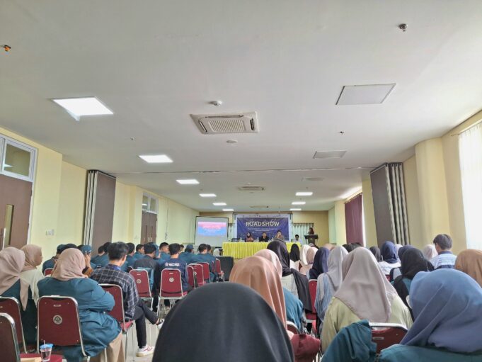 Gen-Z Diajak Memahami Investasi Halal di Roadshow Pasar Modal Syariah