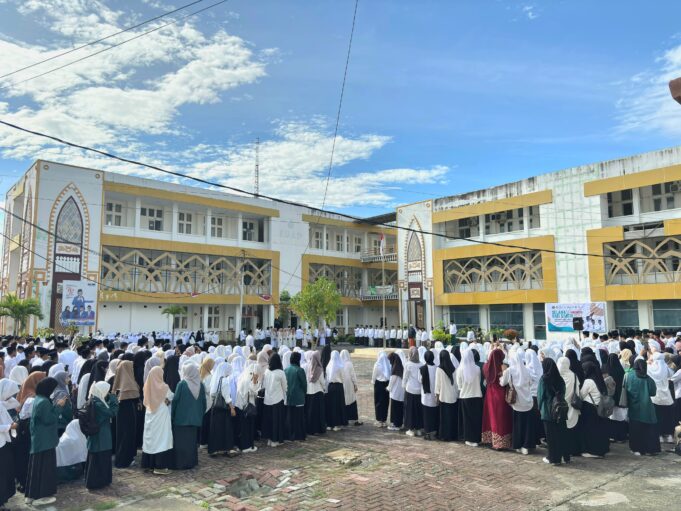 UIN Datokarama Palu Gelar Upacara Hari Santri, Libatkan 10 Ponpes
