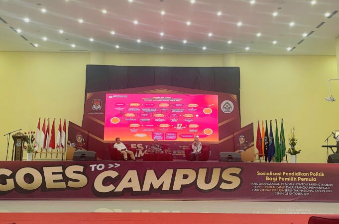 KPU Palu Sosialisasikan Pendidikan Politik bagi Pemilih Pemula di UIN Datokarama Palu