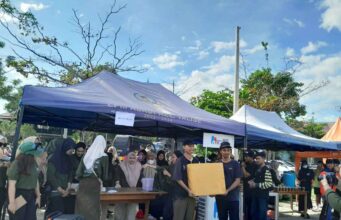 Bersama Bersihkan Kampung Nelayan, Mahasiswa Untad Gandeng Berbagai Instansi