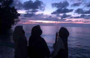Cahaya dalam Gelap