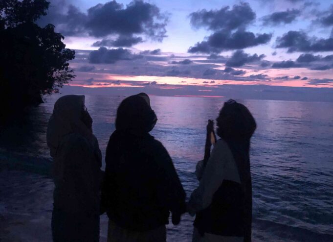Cahaya dalam Gelap