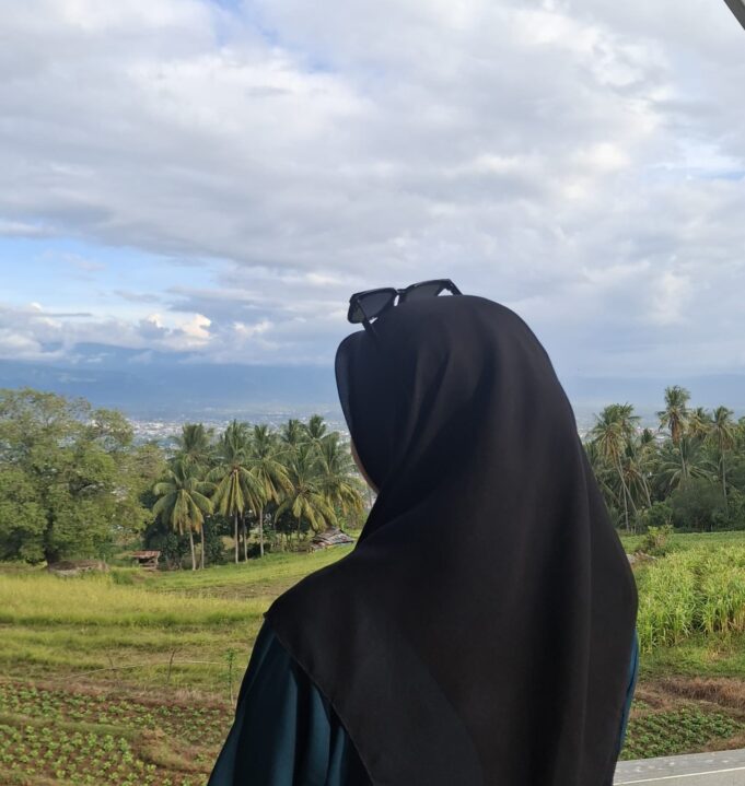 Menunggu atau Melupakanmu