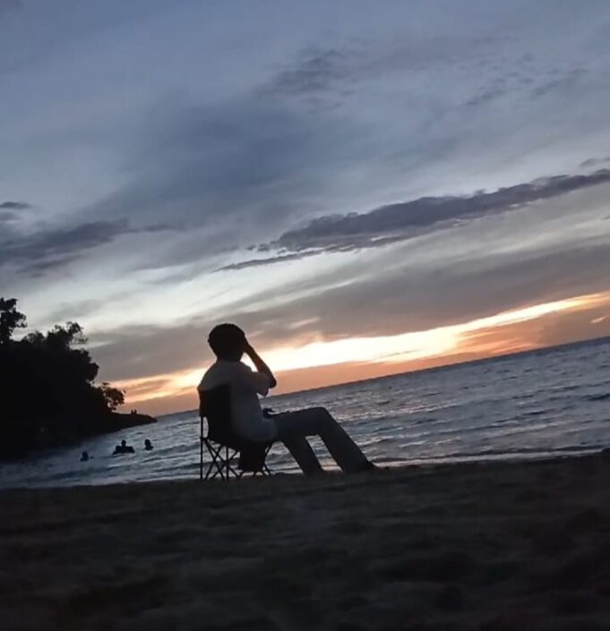 Aku Lelah Aku Ingin Pulang