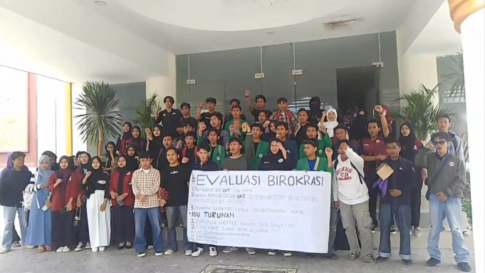 Mahasiswa Protes: Beasiswa BAZNAZ Belum Cair, SIAKAD Bermasalah