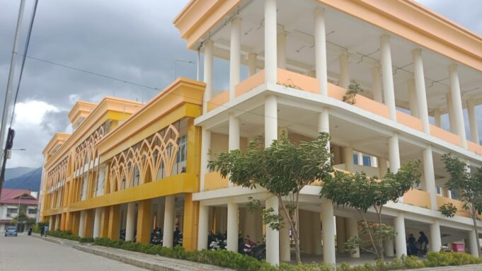 Mahasiswa Keluhkan Fasilitas Gedung ADB yang Tak Memadai