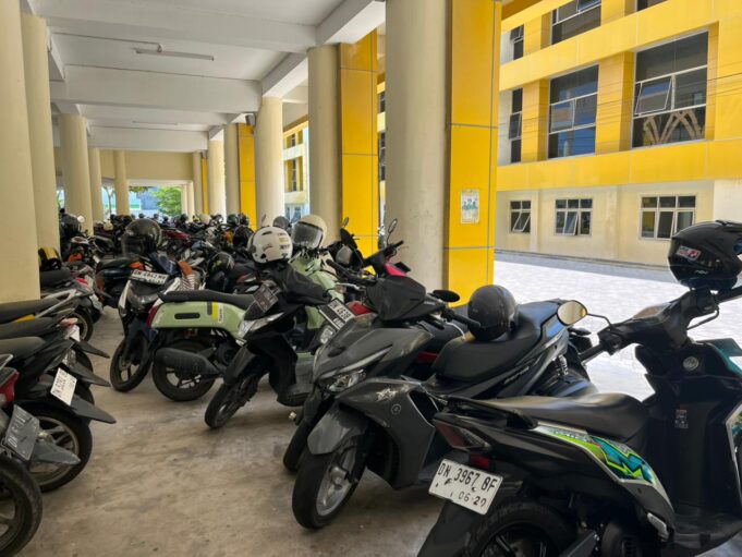 Parkiran Kampus dan Budaya Tertib yang Terlupakan