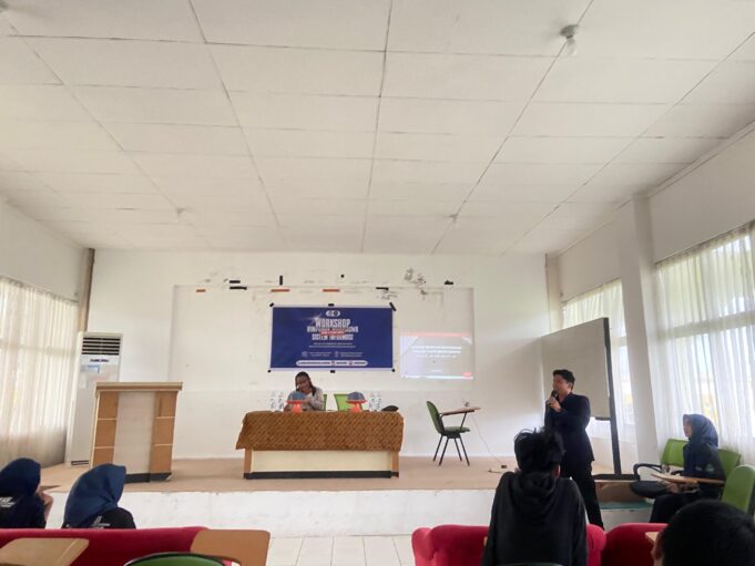 HIMA-SI Gelar Workshop Bisnis dan Desain Grafis: Satukan Kreativitas dan Strategi Bisnis Modern