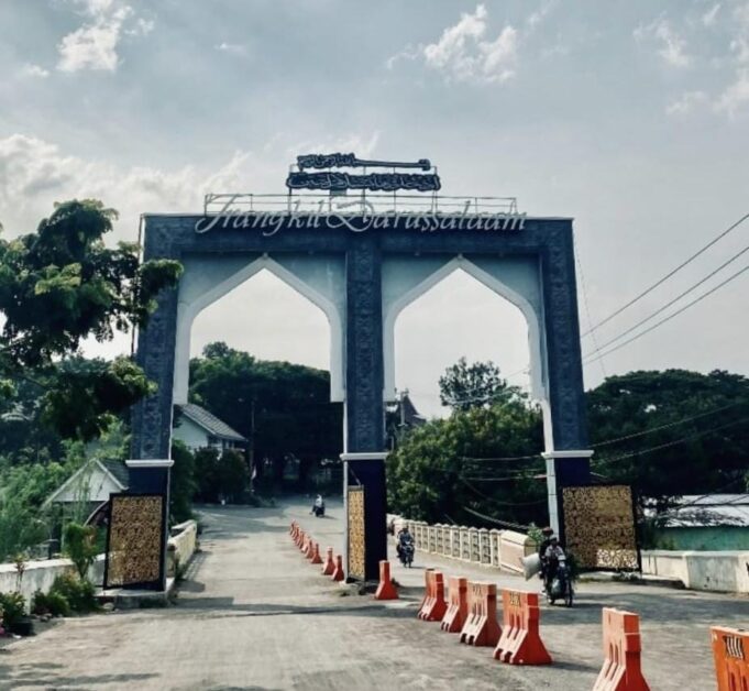 Sajak Rindu Serambi Sunyi.