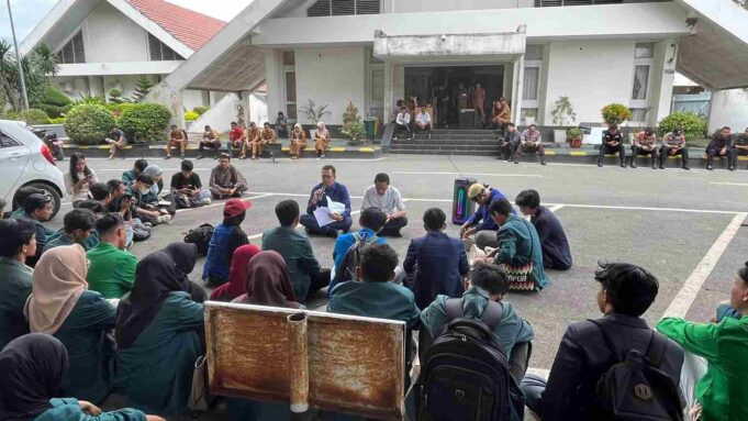 Gelar Demonstrasi, Aliansi Mahasiswa Tuntut Kejelasan Isu Krusial