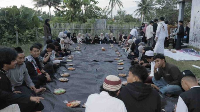 Gathering Ramadan HMPS ESY Perkuat Kebersamaan Pengurus dan Anggota