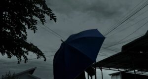 Payung di Kala Sendu