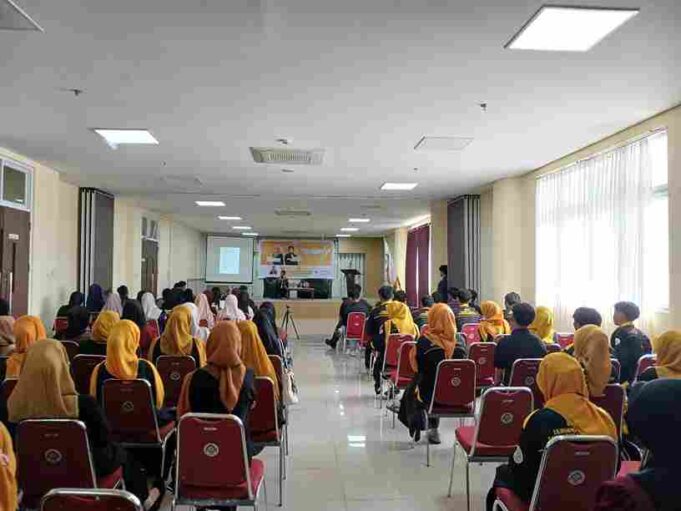 Minim Literasi Keuangan, HMPS ESY Edukasi Mahasiswa Lewat Financial Planner