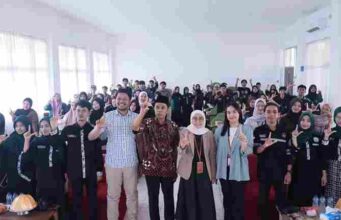 Dorong Literasi Keuangan, HMPS PBS UIN Datokarama Palu Gelar Seminar Investasi Syariah