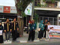 Wujudkan Transparansi, Ormawa FEBI dan IZI Berkolaborasi Salurkan Bantuan ke Desa Avolua