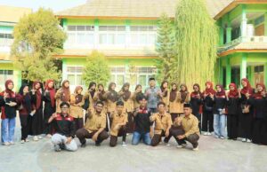 LPM Qalamun Kenalkan Dunia Jurnalistik Lewat Goes To School