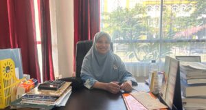 Tribun dan LPS Salurkan Bantuan untuk Mahasiswa UIN Datokarama Palu