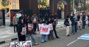 Peringati Sumpah Pemuda, Aliansi Mahasiswa FDKI-FMN Gelar Aksi Simbolik